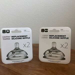 [NEW IN BOX] Comotomo Bottle Nipples